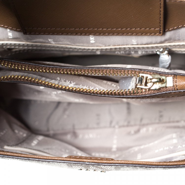 Pre Owned Dkny Brown/Beige Signature Coated Canvas and Leather Bryant Bucket Bag
