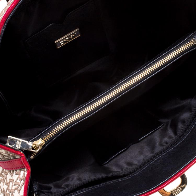 Pre Owned DKNY Beige Signature Canvas Tote