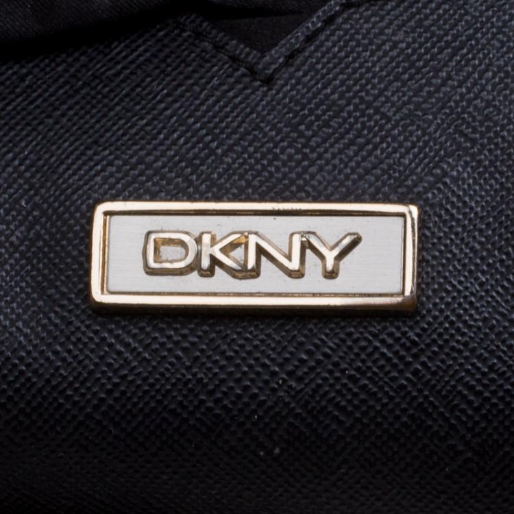 Pre Owned DKNY Beige Signature Canvas Tote
