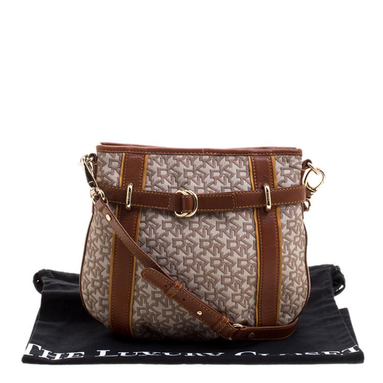 مملوكة مسبقًا DKNY Beige/Brown Canvas and Leather Crossbody Bag