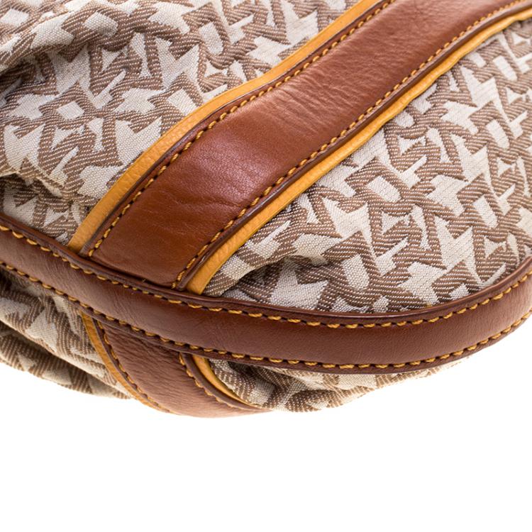 مملوكة مسبقًا DKNY Beige/Brown Canvas and Leather Crossbody Bag