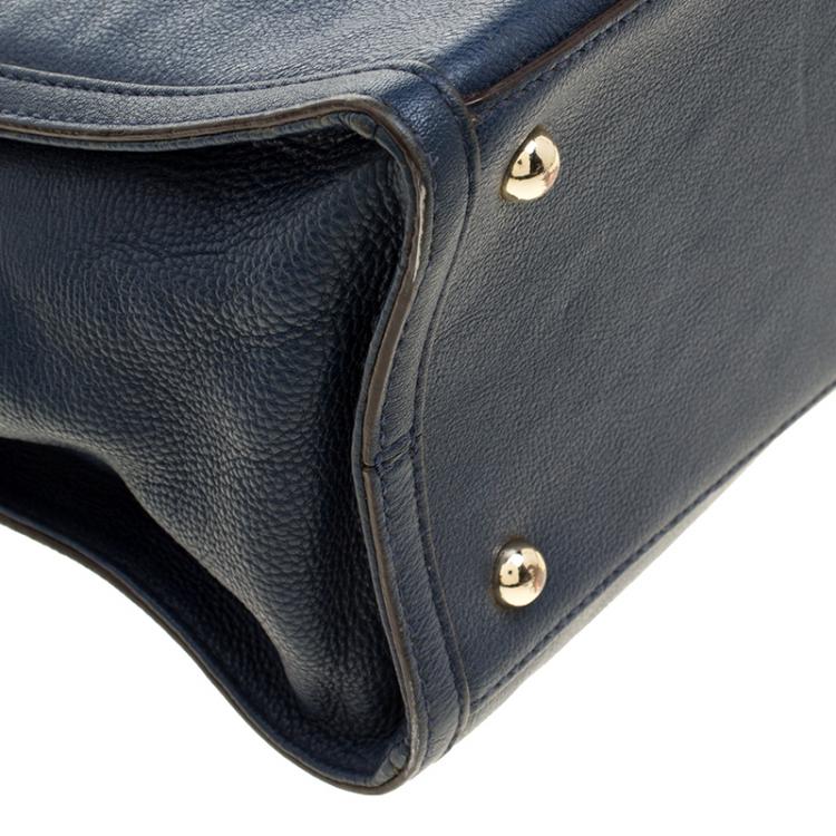 مملوكة مسبقًا DKNY Blue Leather Shoulder Bag