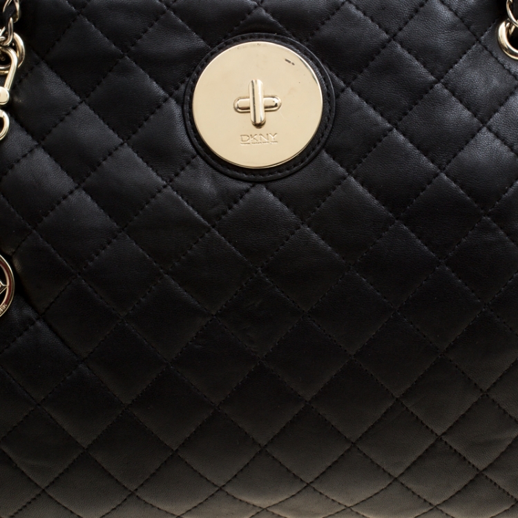 مملوكة مسبقًا DKNY Black Quilted Soft Leather Shoulder Bag