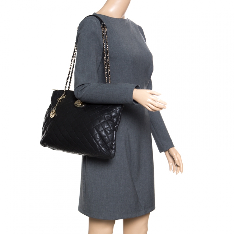 مملوكة مسبقًا DKNY Black Quilted Soft Leather Shoulder Bag