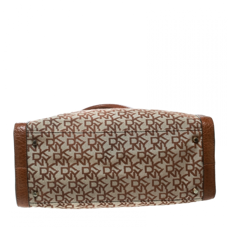 Pre Owned DKNY Beige/Brown Signature Canvas and Leather Tote