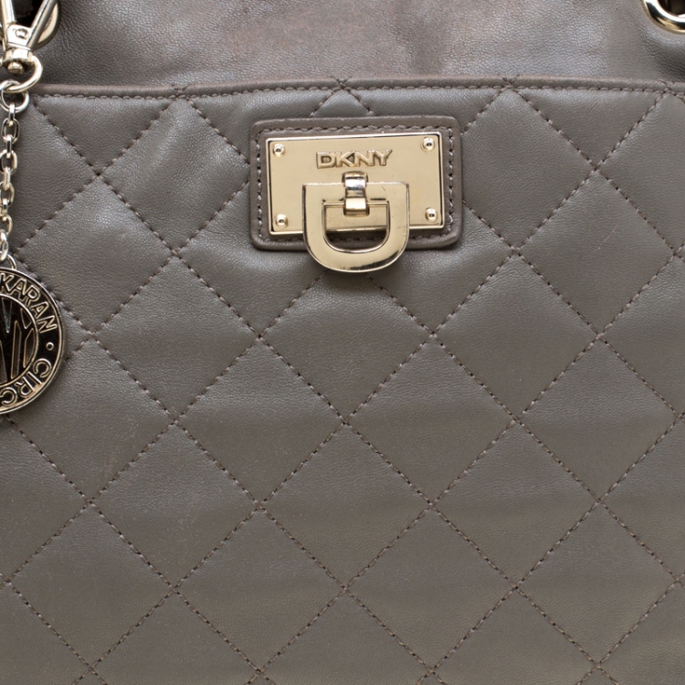 Pre Owned DKNY Beige Quilted Leather Chain Shoulder Bag