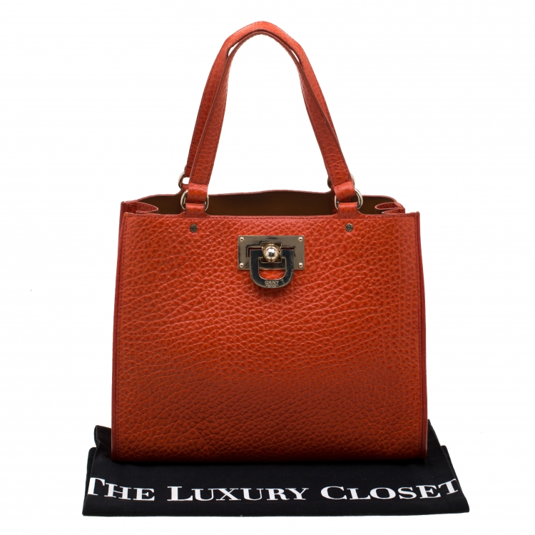 مملوكة مسبقًا DKNY Orange Leather Tote