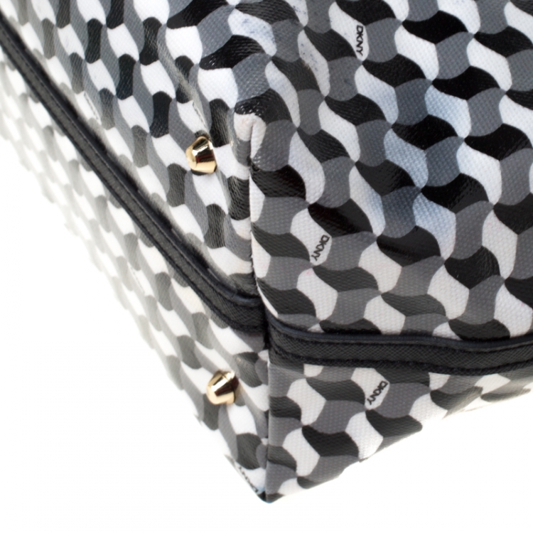 مملوكة مسبقًا DKNY Black/White Coated Canvas and Leather Geometric Printed Tote