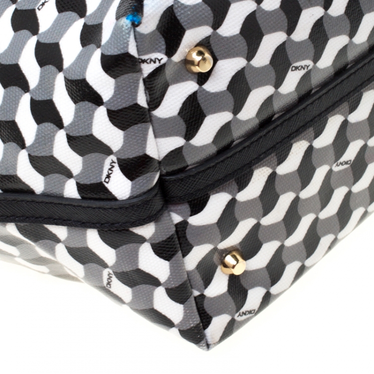 مملوكة مسبقًا DKNY Black/White Coated Canvas and Leather Geometric Printed Tote