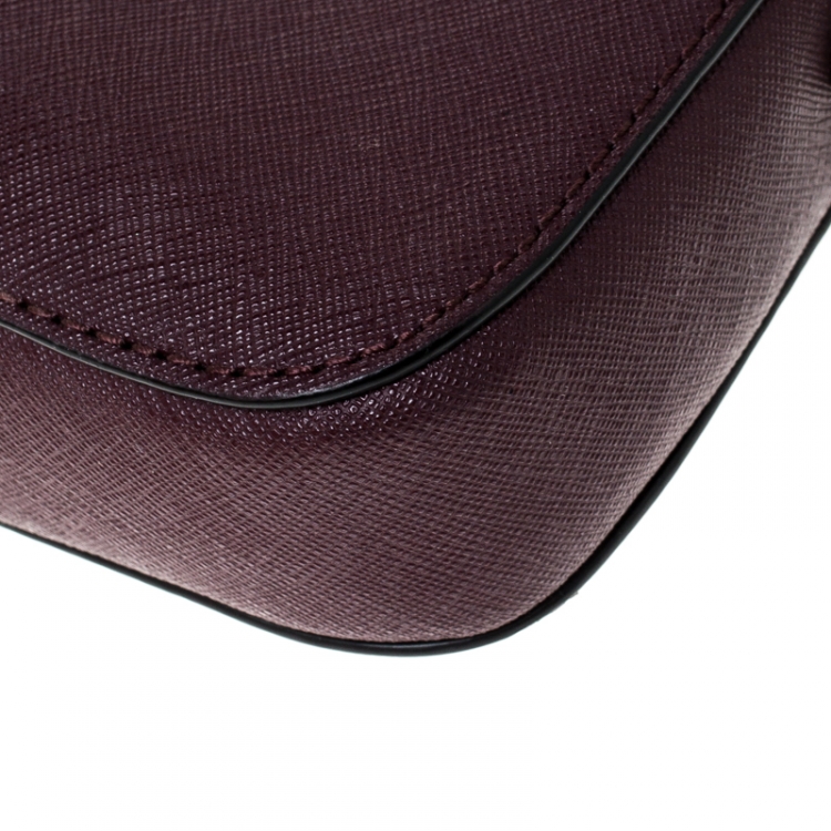 Pre Owned Dkny Burgundy Leather Zip Crossbody Bag