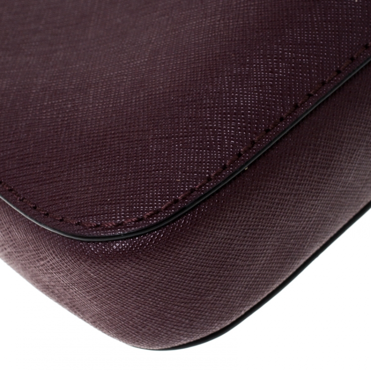 Pre Owned Dkny Burgundy Leather Zip Crossbody Bag