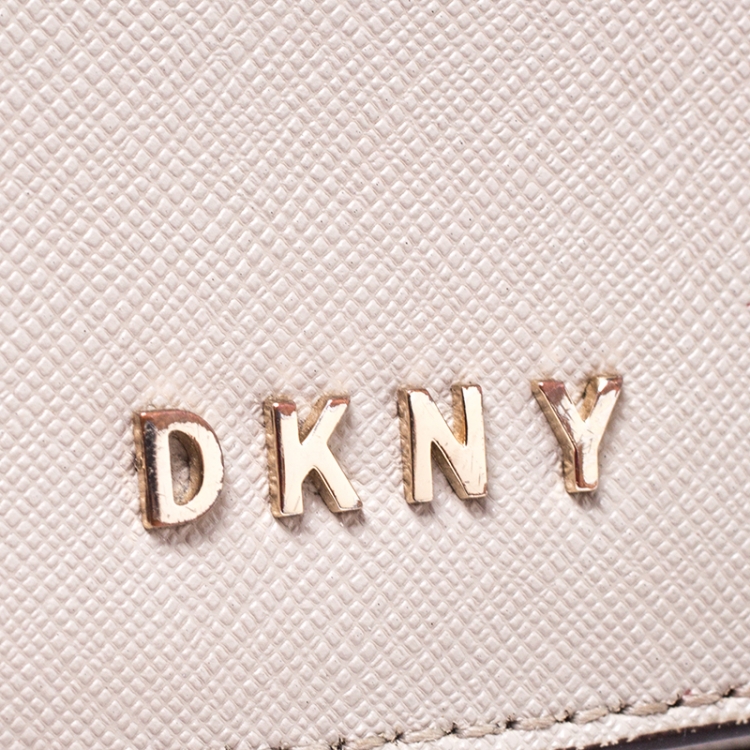 Pre Owned DKNY Grey Leather Flap Crossbody Bag