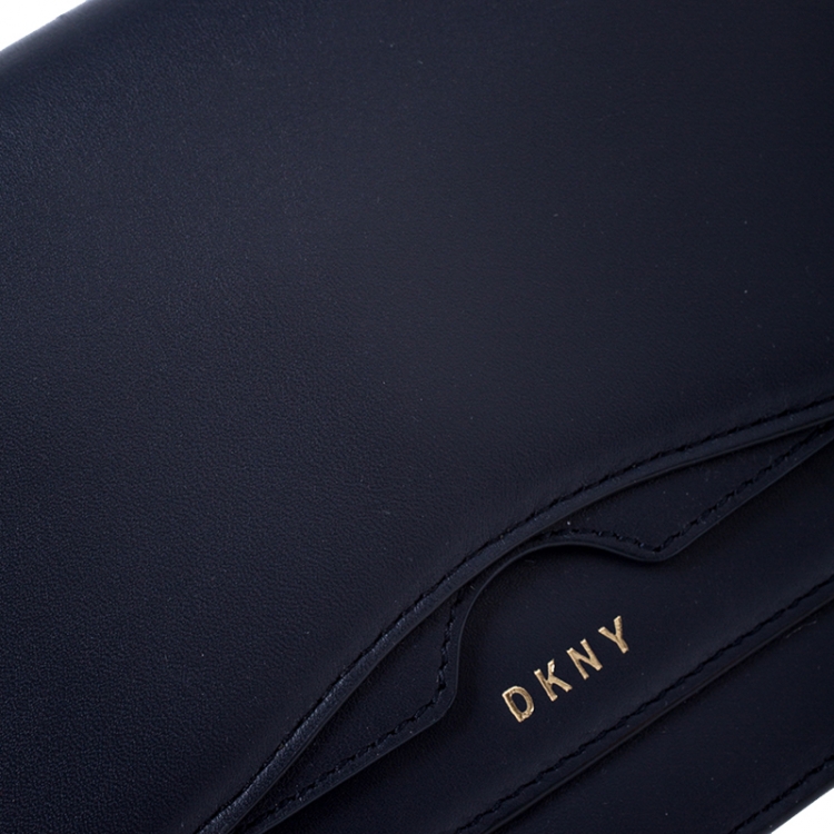 Pre Owned DKNY Navy Blue Leather Bag