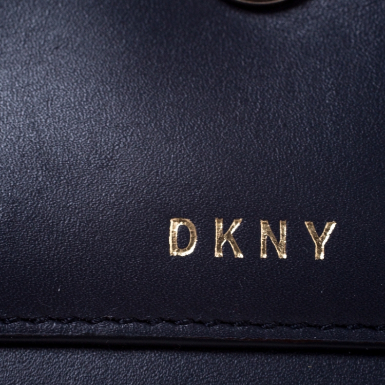 Pre Owned DKNY Navy Blue Leather Bag
