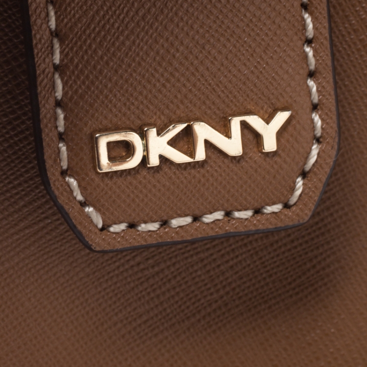 Pre Owned Dkny Brown Leather Zip Crossbody Bag