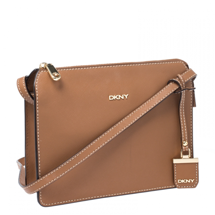 Pre Owned Dkny Brown Leather Zip Crossbody Bag