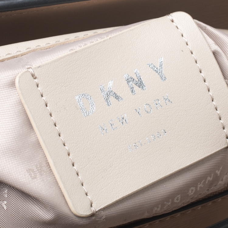 Pre Owned Dkny Beige Leather Medium Bryant Park Shopper Tote