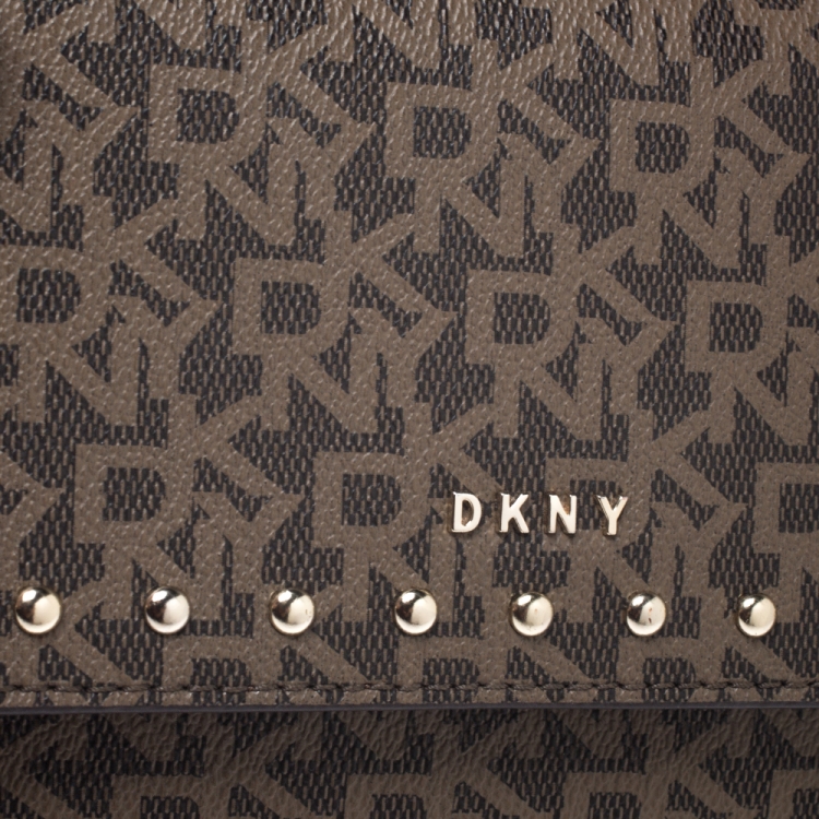 Pre Owned Dkny Brown Signature Coated Canvas Crossbody Bag 