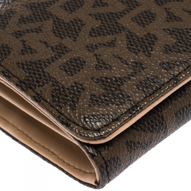 Pre Owned Dkny Brown Coated Canvas Continental Wallet
