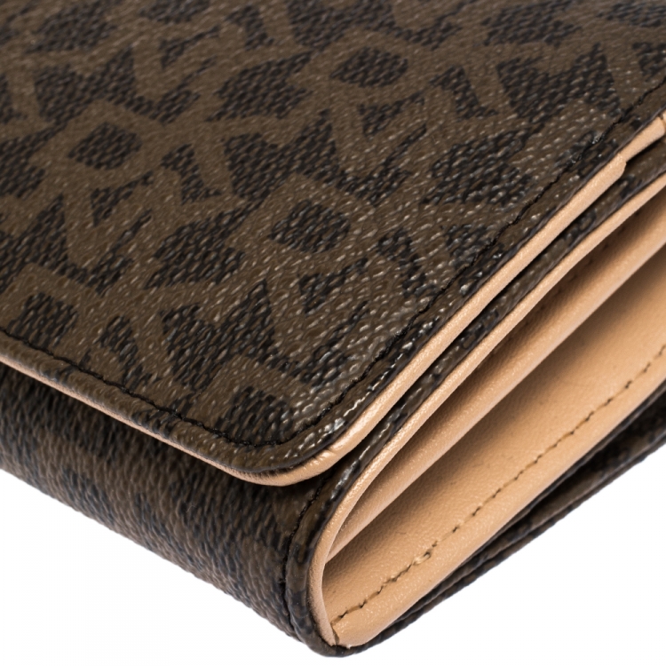 Pre Owned Dkny Brown Coated Canvas Continental Wallet