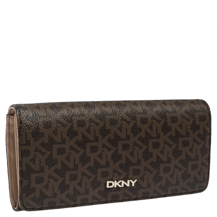 Pre Owned Dkny Brown Coated Canvas Continental Wallet