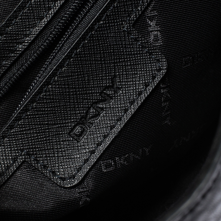 Pre Owned Dkny Black Leather Chain Shoulder Bag