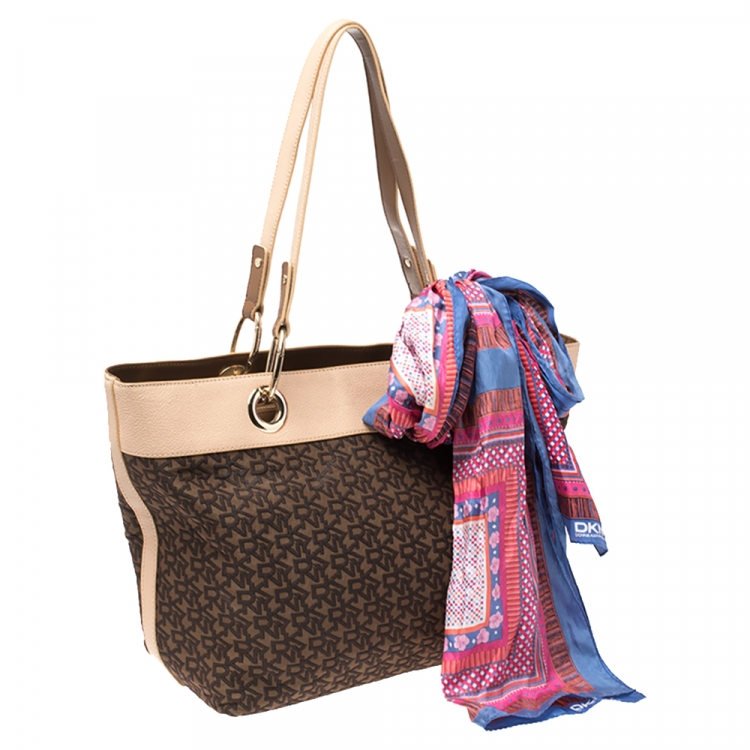 Pre Owned Dkny Beige Signature Canvas and Leather Tote 