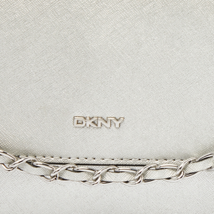 Pre Owned DKNY Silver Leather Bryant Flap Crossbody Bag