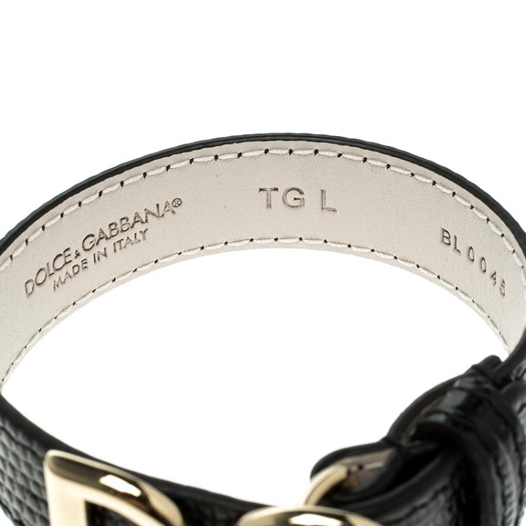 مملوكة مسبقًا Dolce and Gabbana Black Iguana Leather Gold Tone Logo Bracelet L