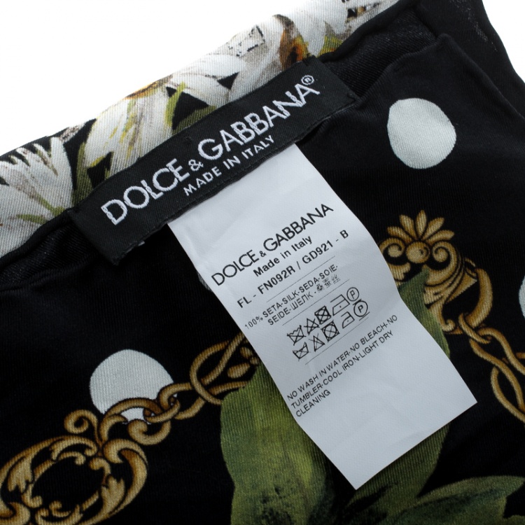 Pre Owned Dolce and Gabbana Black Silk Floral Printed Dotted Square Scarf