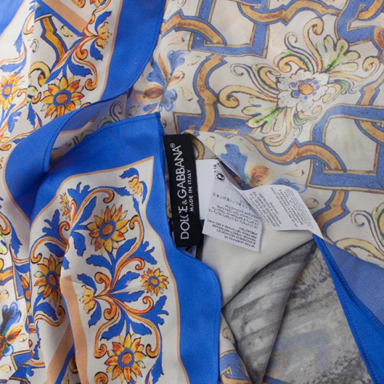 Pre Owned Dolce and Gabbana Blue Ceramic Temple Square Scarf