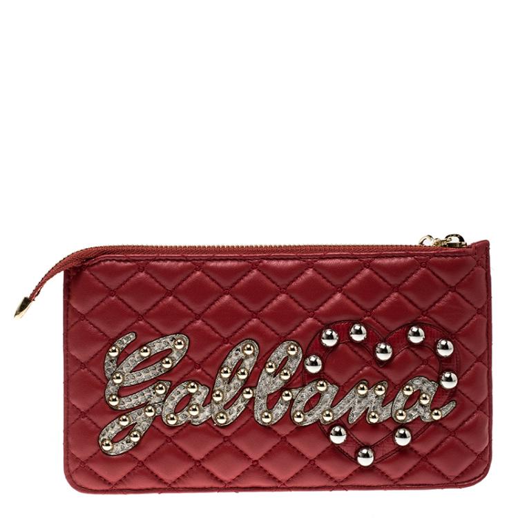 مملوكة مسبقًا Dolce and Gabbana Red Quilted Logo Studded Pouch
