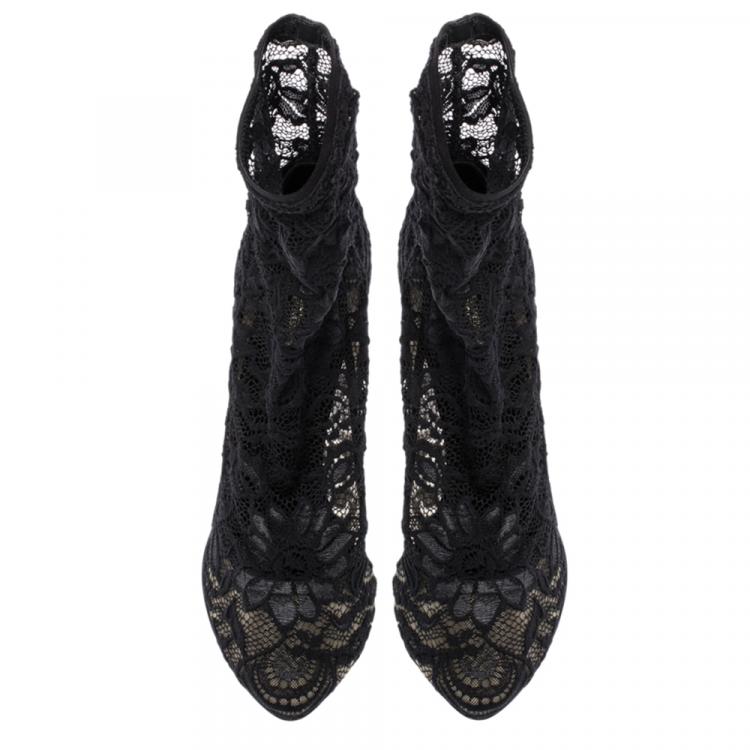 Pre Owned Dolce & Gabbana Black Stretch Lace Pointed Toe Ankle Booties Size 39