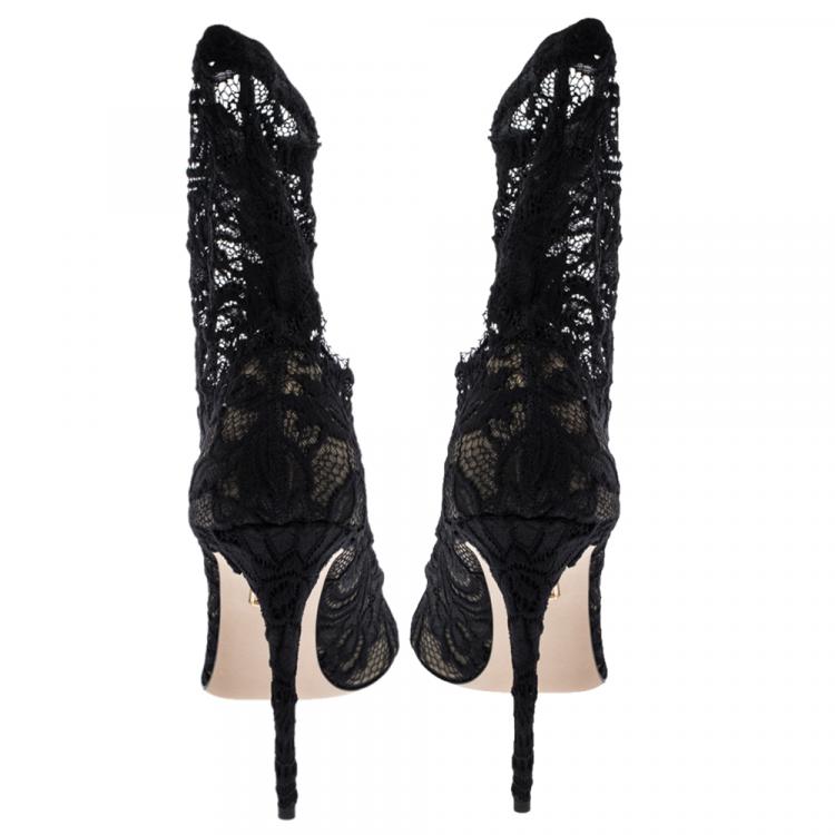 Pre Owned Dolce & Gabbana Black Stretch Lace Pointed Toe Ankle Booties Size 39