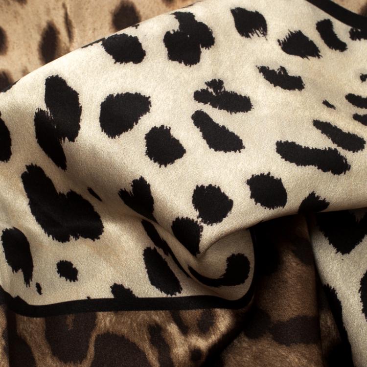 Pre Owned Dolce and Gabbana Leopard Print Contrast Edge Silk Square Scarf