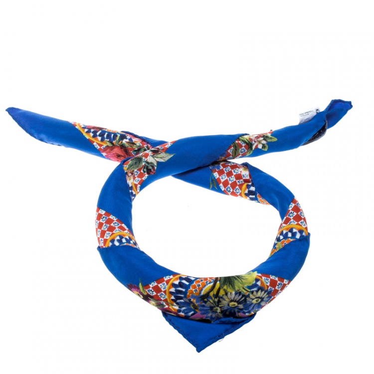 Pre Owned Dolce and Gabbana Multicolor Mambo Printed Silk Square Scarf