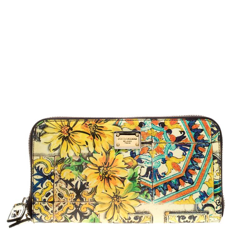 Pre Owned Dolce and Gabbana Multicolor Floral Printed Patent Leather Zip Around Clutch