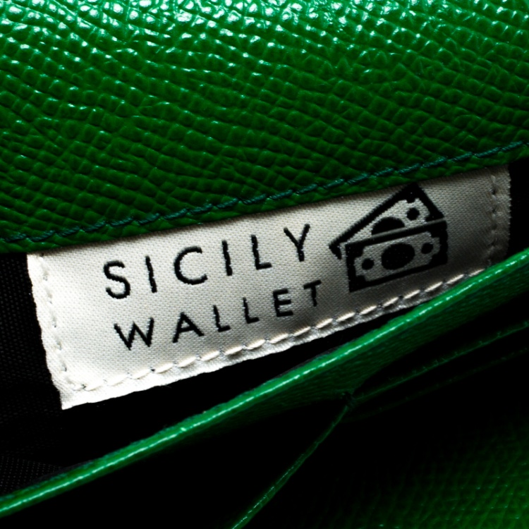 Pre Owned Dolce and Gabbana Green Leather Sicily Wallet on Chain 