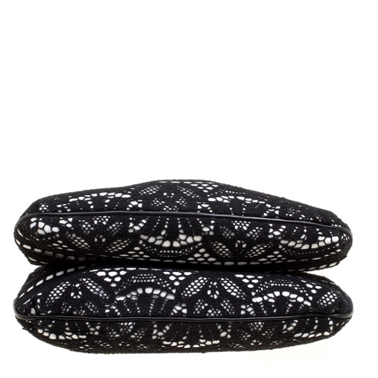 Pre Owned Dolce & Gabbana Black/White Lace and Leather Kiss Lock Frame Clutch