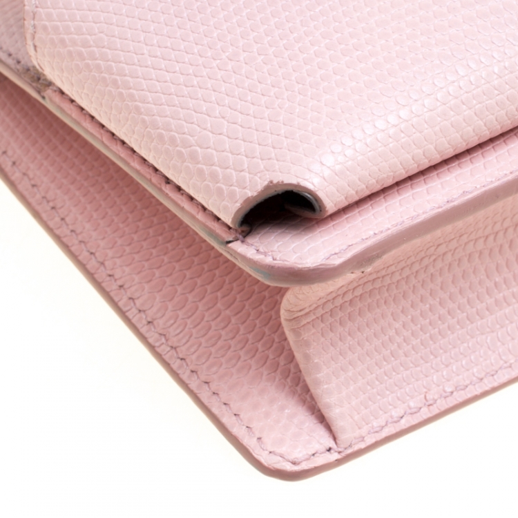 مملوكة مسبقًا Dolce and Gabbana Pink Lizard Embossed Leather Crossbody Bag