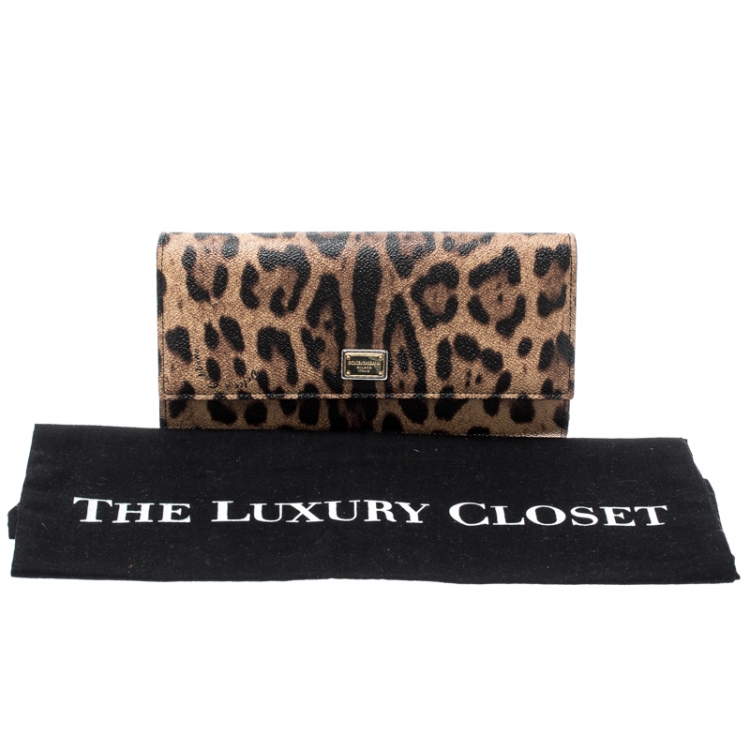 Pre Owned Dolce and Gabbana Beige Leopard Print Leather Continental Wallet