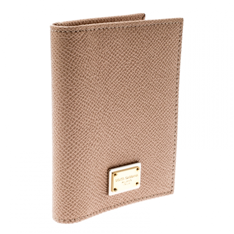 Pre Owned Dolce and Gabbana Beige Leather Bifold Card Holder