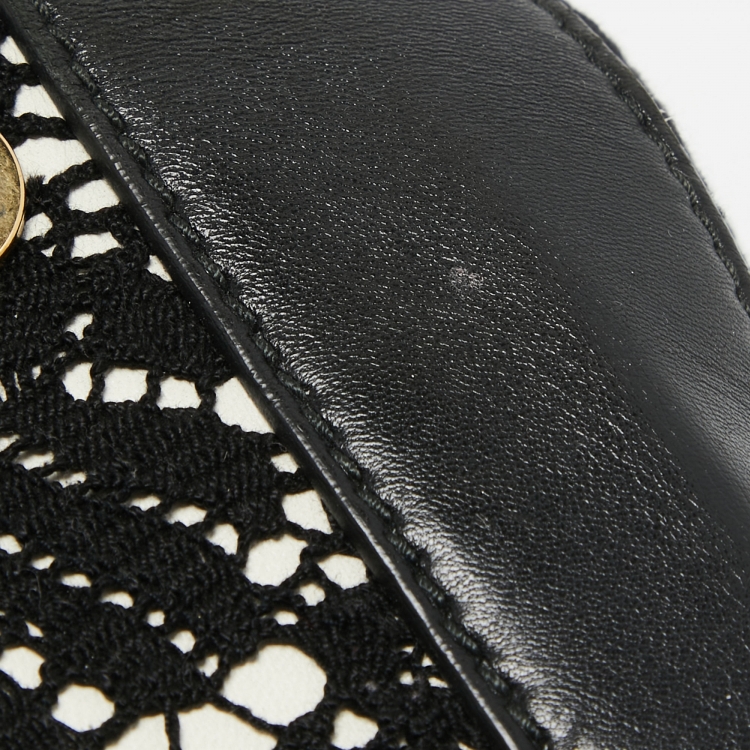 مملوكة مسبقًا Dolce & Gabbana White/Black Crochet and Leather Miss Sicily Top Handle Bag