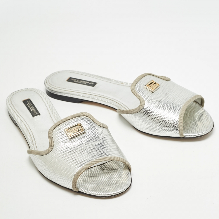 Pre Owned Dolce & Gabbana Silver Embossed Lizard Flat Slides Size 39