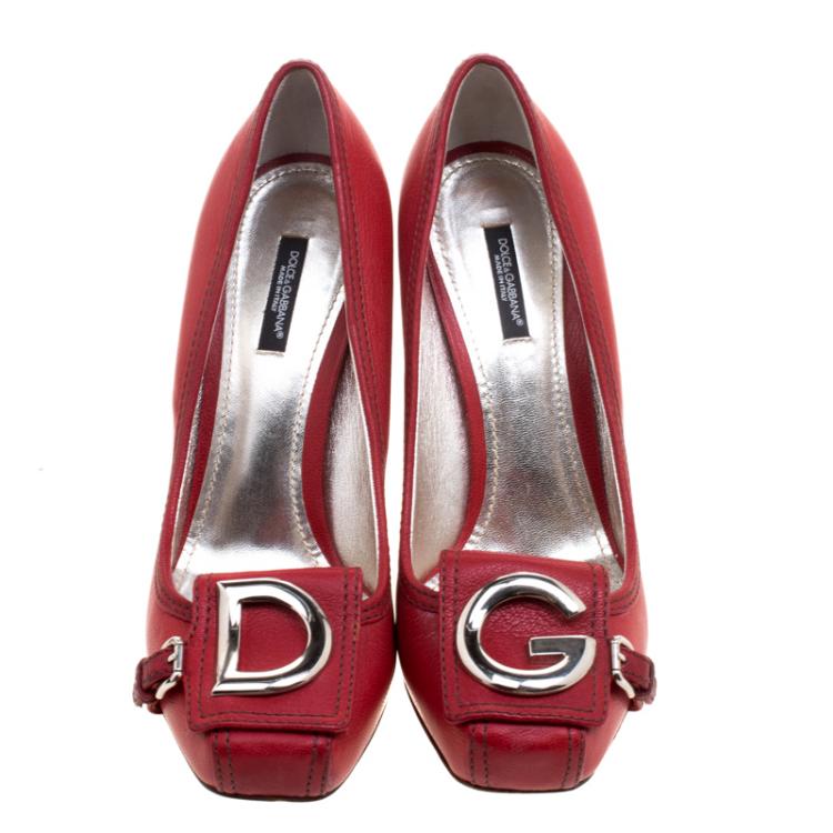 Pre Owned Dolce and Gabbana Red Leather Buckle Detail Pumps Size 41