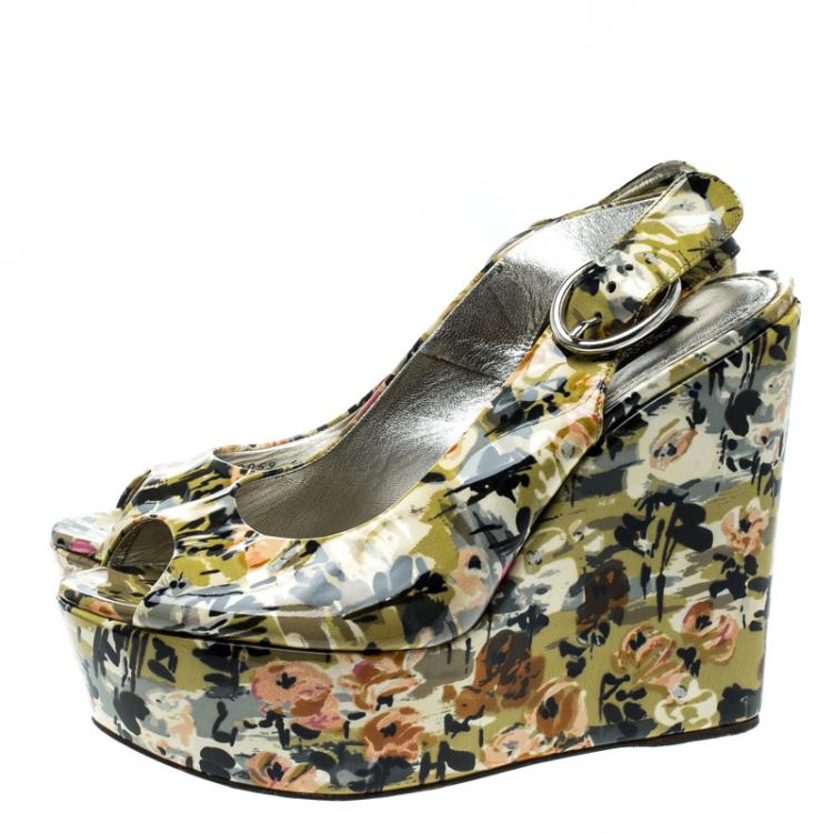 Pre Owned Dolce and Gabbana Multicolor Floral Printed Patent Leather Peep Toe Wedge Slingback Sandals Size 40