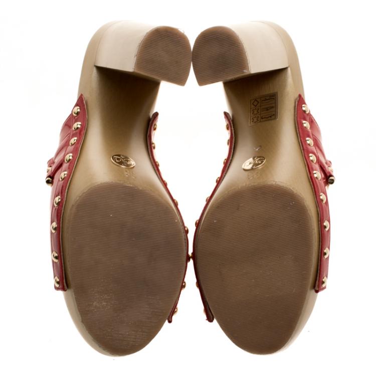 Pre Owned Dolce and Gabbana Red Patent Leather Wooden Mules Size 38