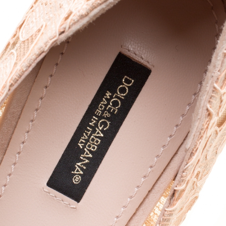 مملوكة مسبقًا Dolce and Gabbana Blush Pink Lace Crystal Embellished Ballet Flats Size 39