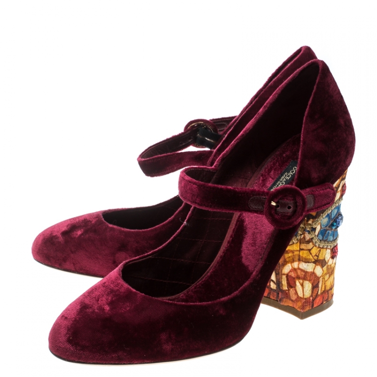 مملوكة مسبقًا Dolce and Gabbana Burgundy Velvet Crystal Embellished Heel Mary Jane Pumps Size 38