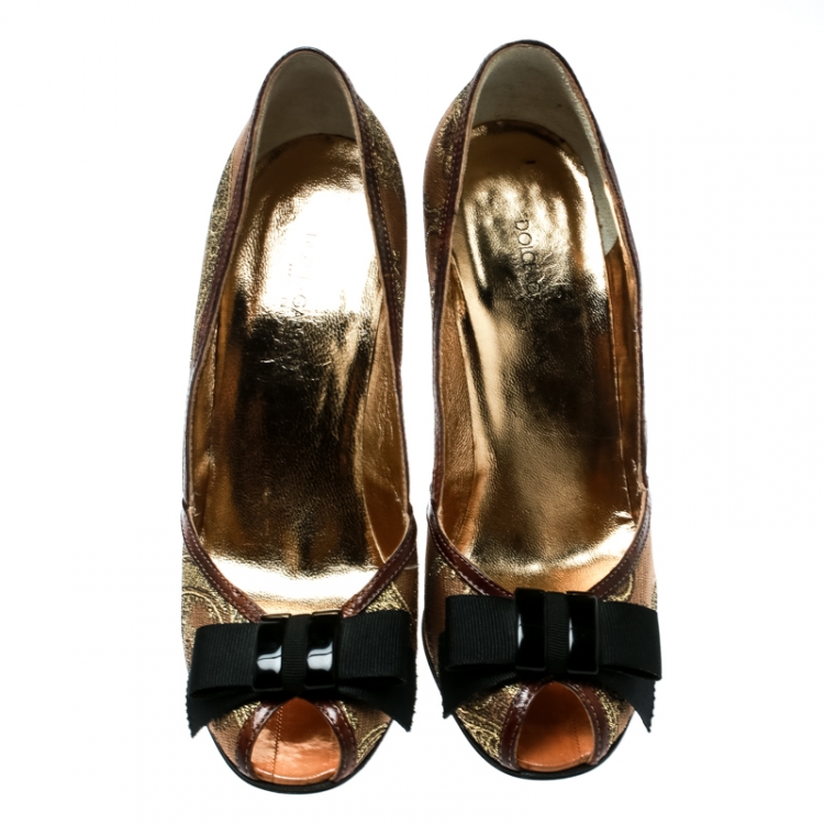 Pre Owned Dolce and Gabbana Gold Lace With Leather Bow Peep Toe Pumps Size 37